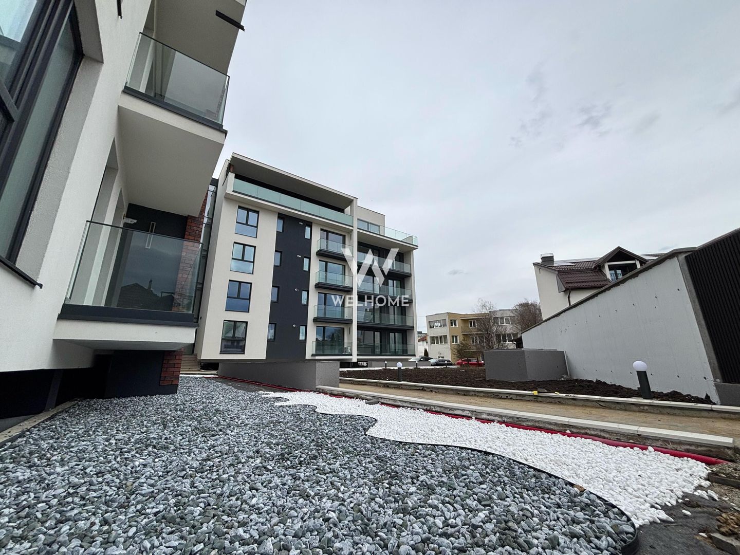 Apartament PREMIUM 3 camere cu GARAJ - zona Centrala - Poză 18