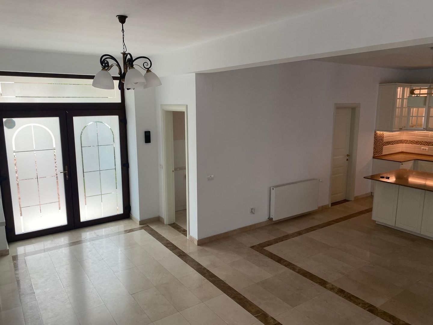 VILA CASA DE INCHIRIERE IN ZONA EROU IANCU NICOLAE PIPERA - Poză 36