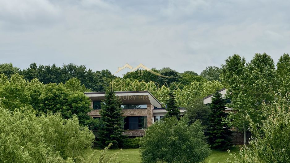 Vila cu 5 camere *616mp* / 1600mp teren / Corbeanca - Poză 13