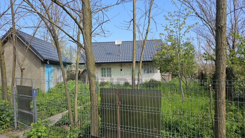 Teren 3300 mp și casă, Hermeziu - Poză 1