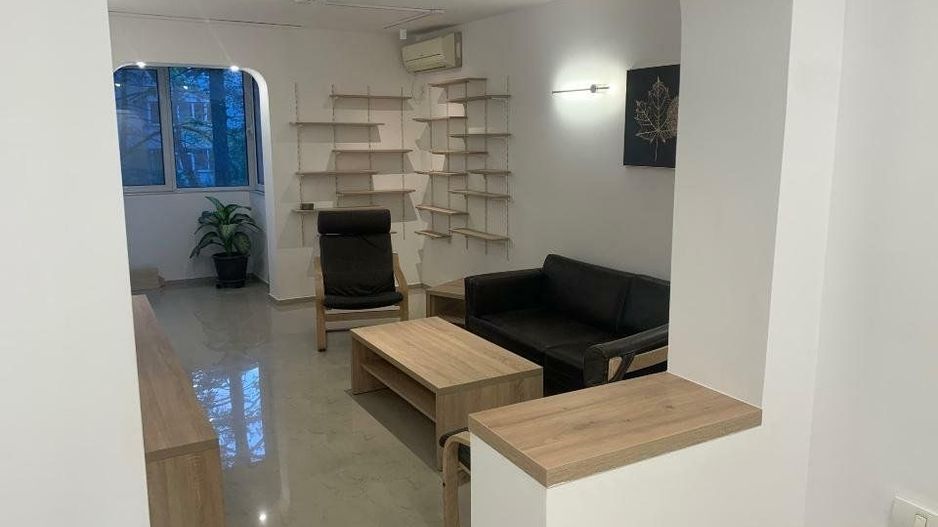 Inchiriez - 3 camere - renovat recent - anvelopat . - Poză 8