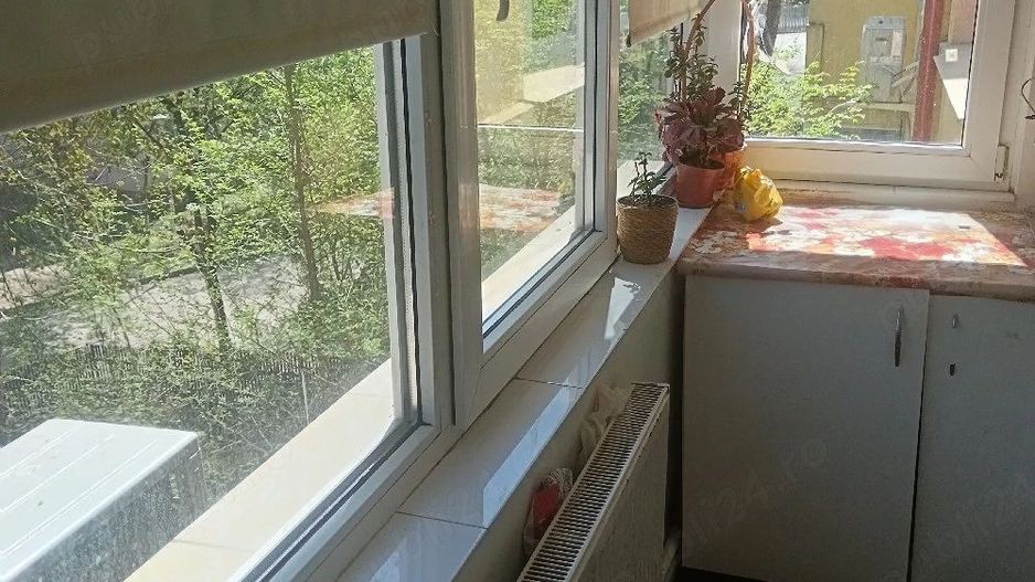 De inchiriat aparatament cu 2 camere, ultracentral , 400 euro - Poză 8