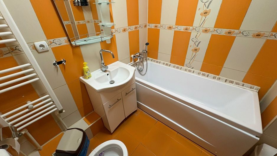 De vanzare apartament  cu 2 camere, renovat, etaj 4 , Mazepa 1, 85.000 euro - Poză 7