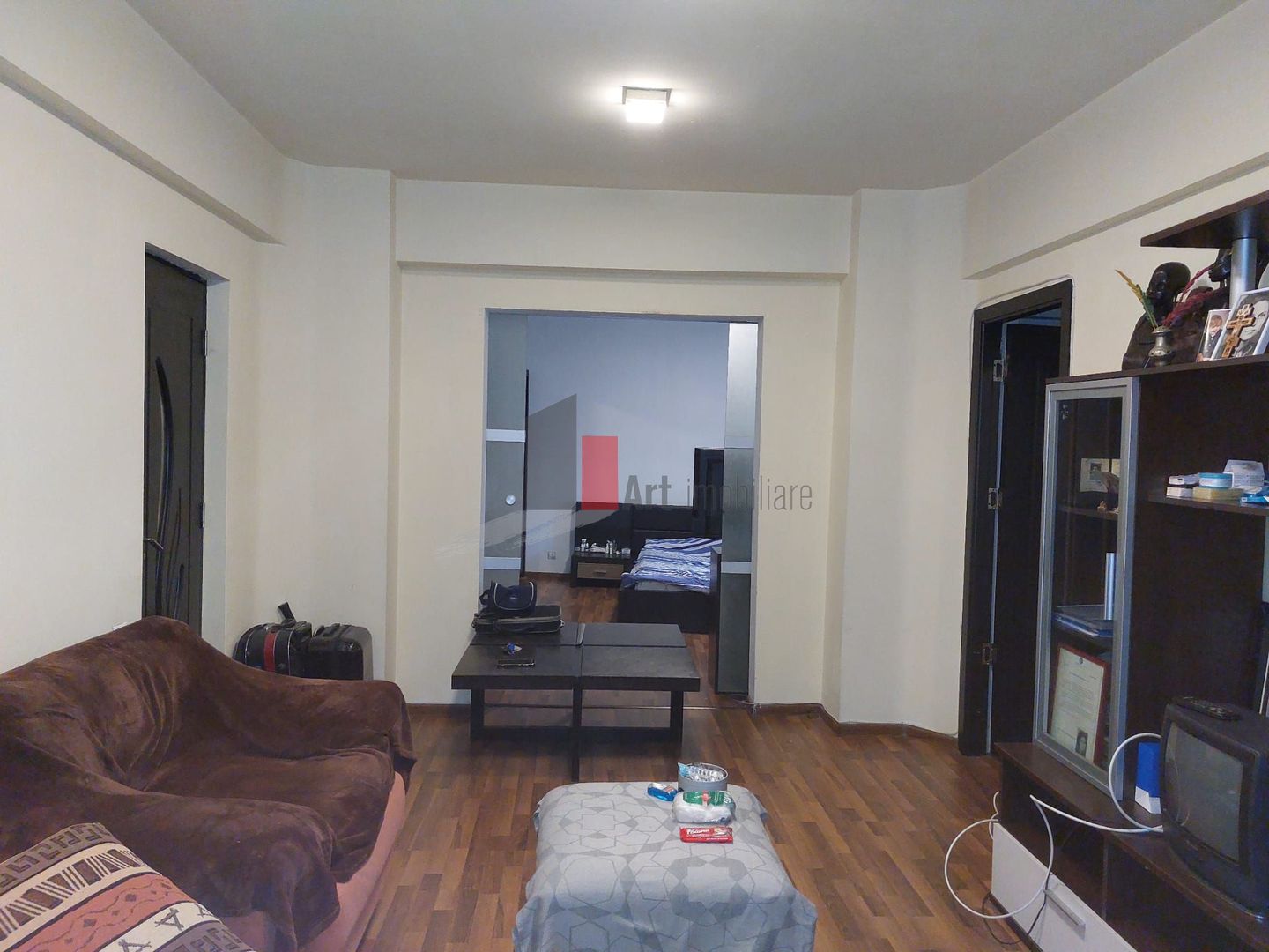 Apartamentul "SUPERMETO", pozitie foarte buna, amenajat - Poză 1