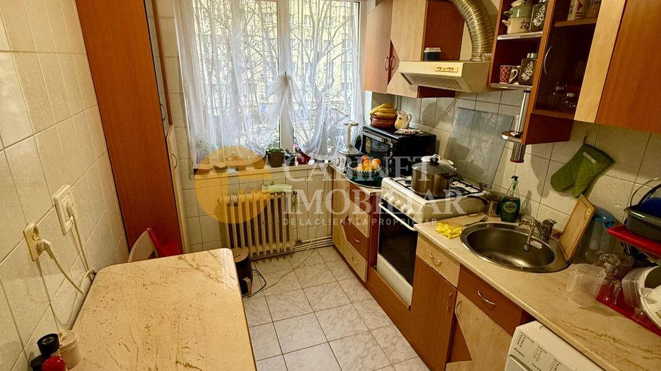 2 Camere Decomandat -  Etaj 2 - Bld. Alexandru Cel Bun - Poză 5