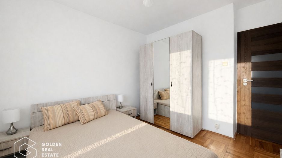 Apartament cu 4 camere, zona Micalaca, etaj 3, decomandat - Poză 4