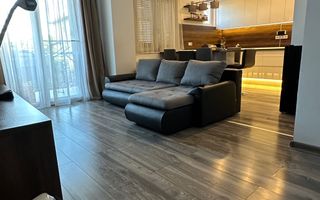 Apartament de vânzare, modern, cu 4 camere, garaj și curte - Poză 2