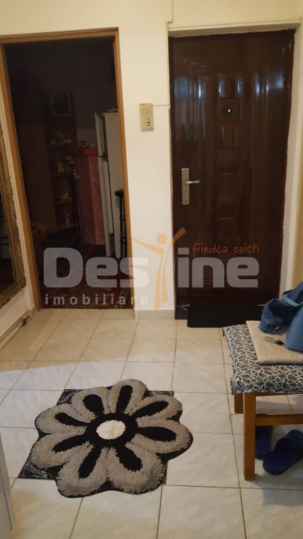 APARTAMENT 3 CAMERE DECOMANDAT - Poză 9