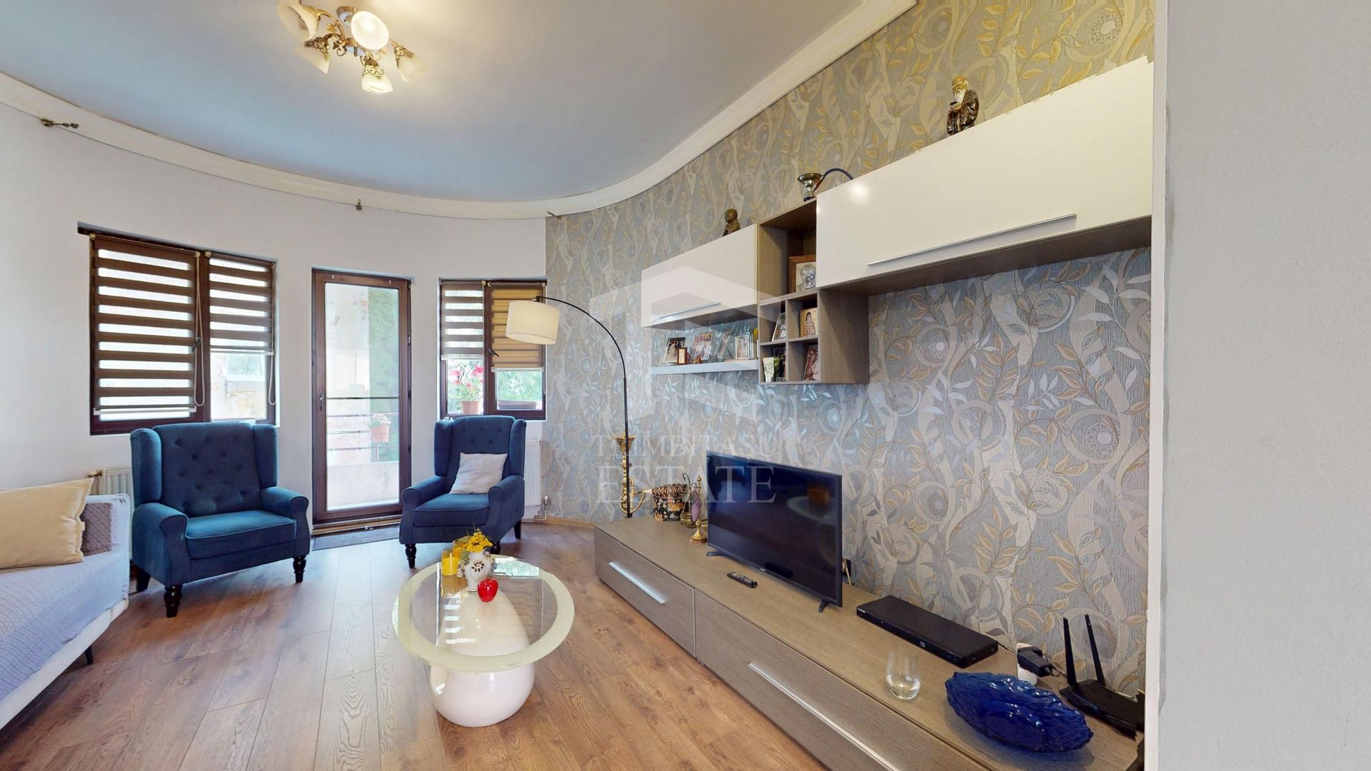 Apartament interbelic cu 3 camere, 124 mp, vis-à-vis de - Poză 1