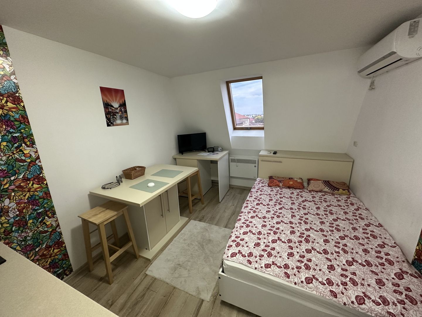 Apartament 1 camera la Mansarda - Poză 1
