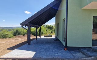 Casa individuala 5 camere teren 504 mp interior alb carport Selimbar - Poză 1
