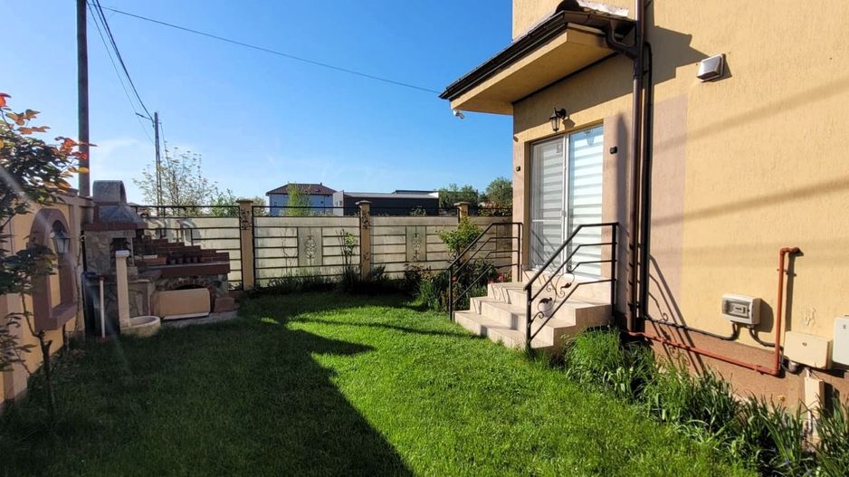 Casă 4 camere P+1 de vanzare   Domnești - Poză 24