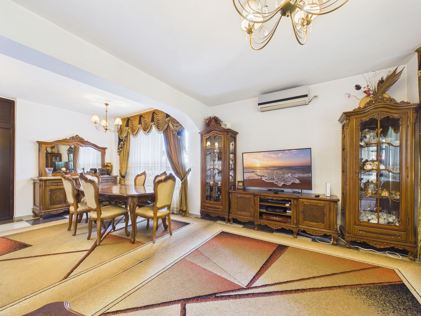 Vilă 10 camere + spațiu comercial | teren 1.300 mp | Otopeni 23 August - Poză 4