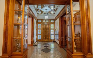 Ultracentral -Cladire impozanta  D+P+2E. - Poză 10