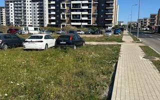 Teren str.Nicolae Labis Tractorul - Poză 1