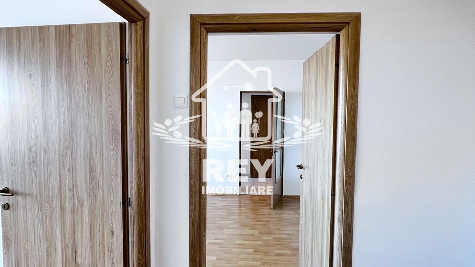 Apartament 2 camere,bloc cu lift, Str. Oștirii/Mihai Viteazul/N.Iorga - Poză 8