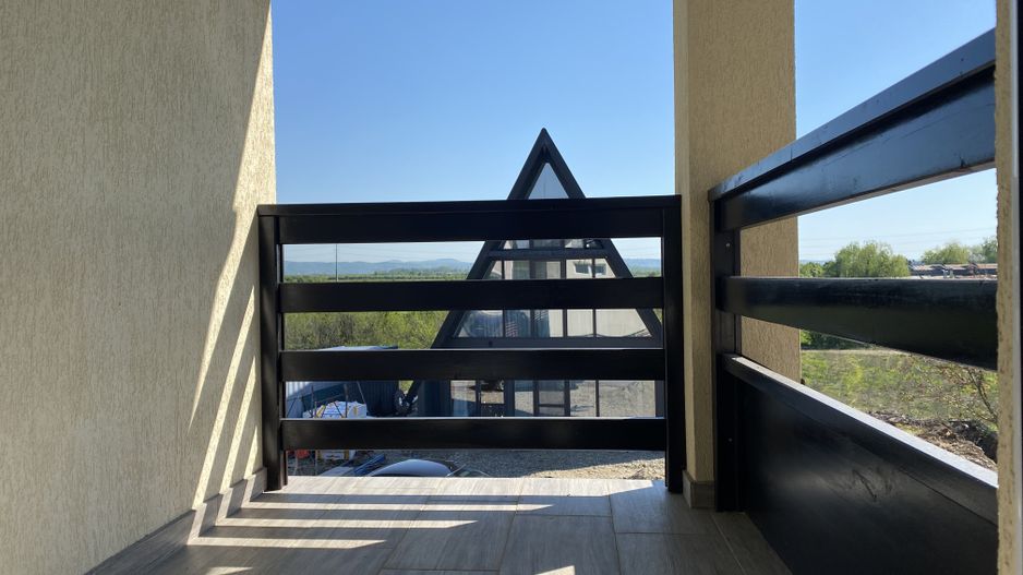 Liniste si confort! Vanzare casa la cheie, luminoasa in Priseaca! - Poză 18