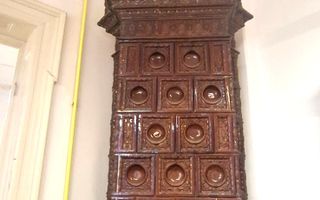 Sanctuar de Epocă: Reședință Grandioasă cu 10 Camere, Turn și Grădină - Poză 8