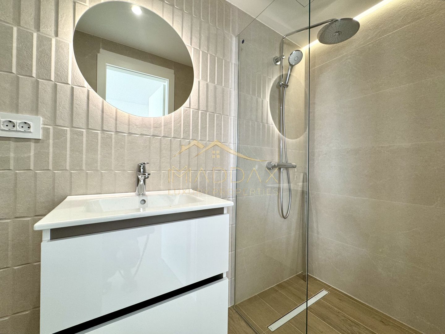 Vila cu 6 camere *575mp* / 12 locuri parcare // Pipera- Iancu Nicolae - Poză 60