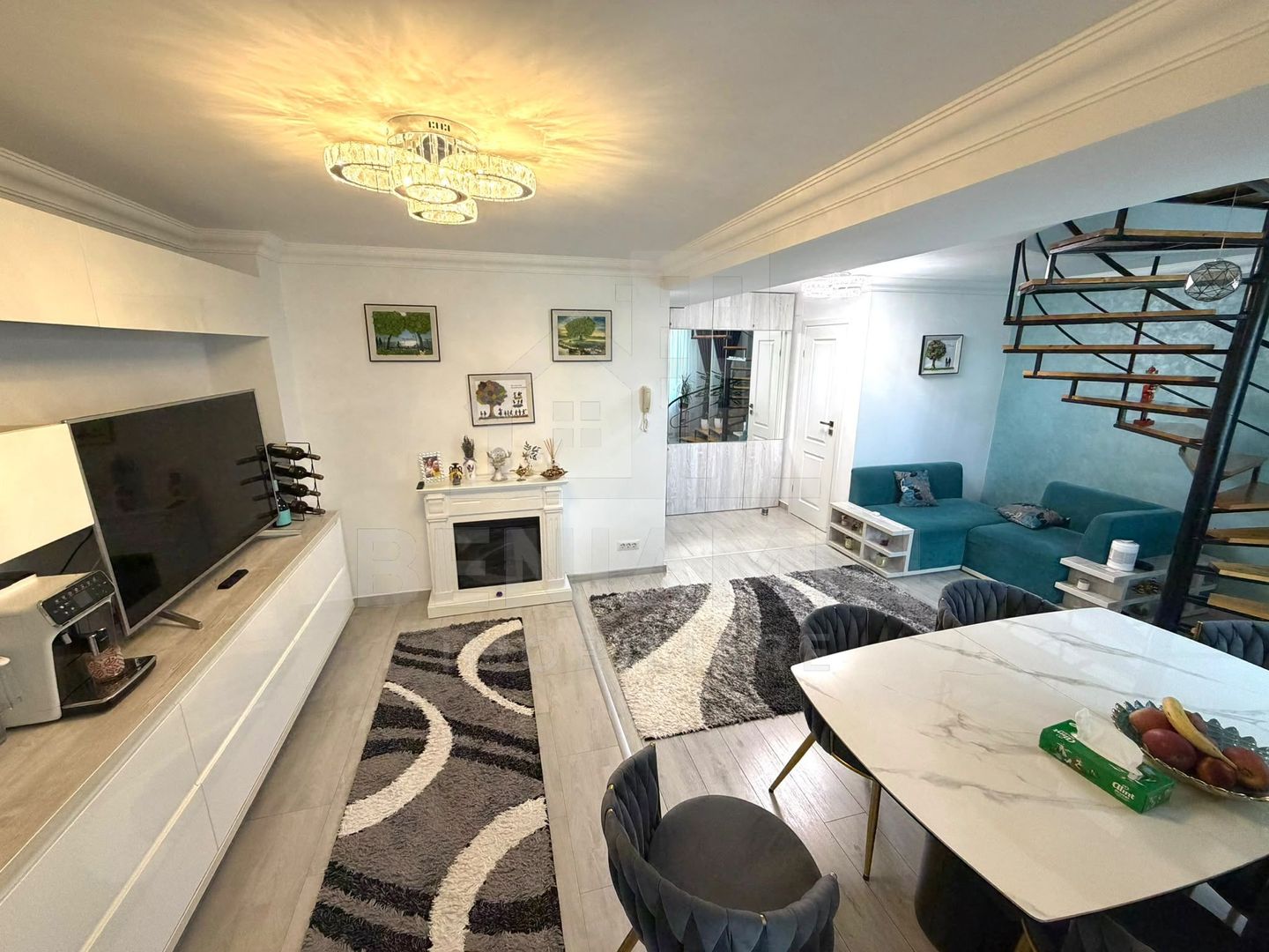 Apartament cu 3 camere si 3 bai in Craiovita Noua - Promenada Mall - - Poză 4