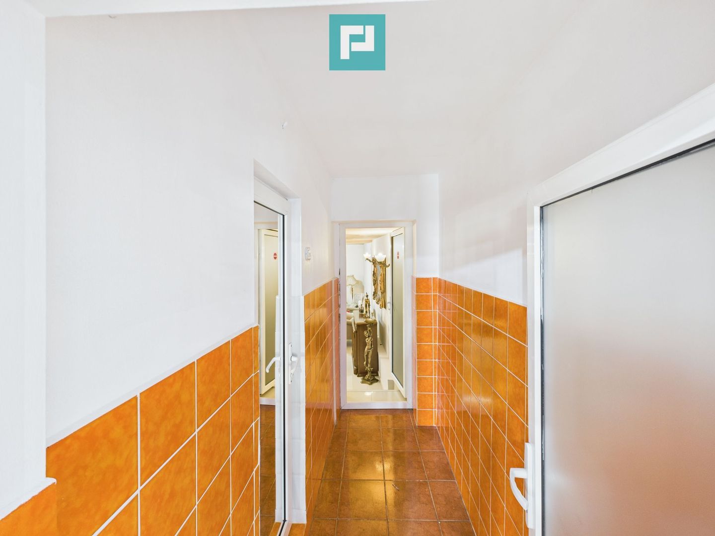 Casă cu spațiu comercial Arad, calea Aurel Vlaicu - Poză 6