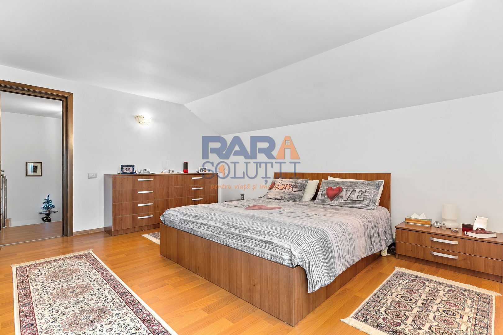 Casă cu 3 dormitoare și 2600 mp teren - Poză 11