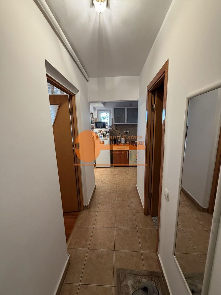 Garsonieră tip studio | vedere sud | Mega Mall București - Poză 5