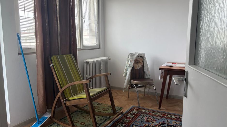 Apartament luminos cu doua camere, 1 mai - Poză 4
