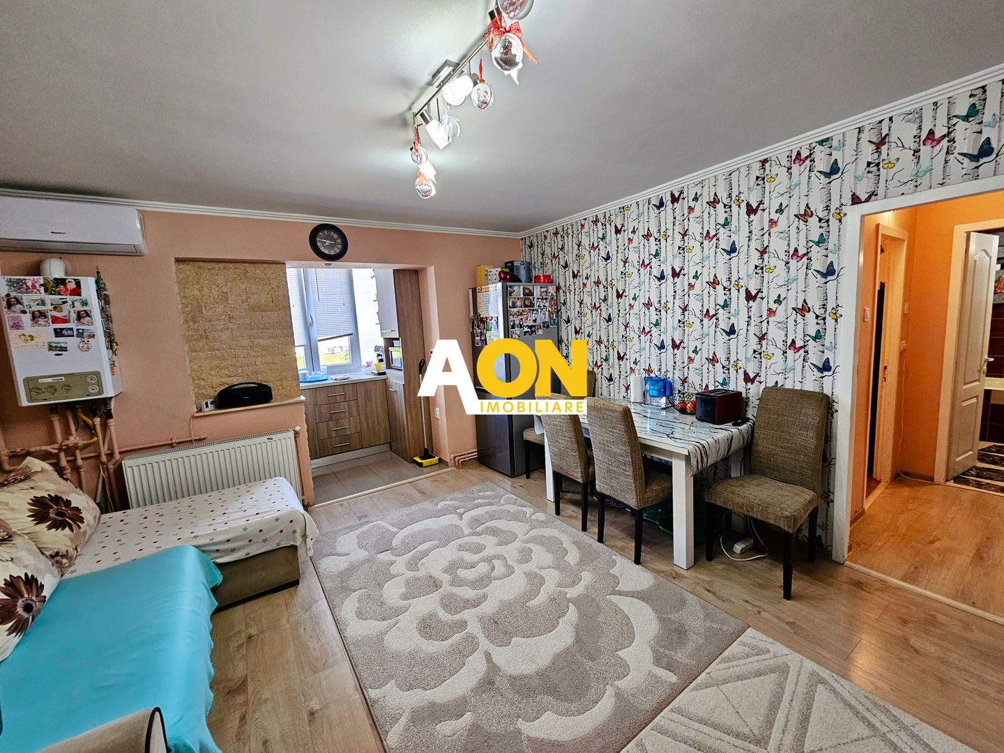 Apartament cu 2 dormitoare, etaj 3, mobilat, utilat, cu boxa, Ampoi 1 - Poză 1