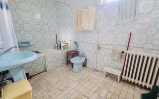 CASĂ INDIVIDUALĂ DE VÂNZARE S+P+E, 2 GARAJE, 777MP TEREN, ULTRACENTRAL - Poză 14