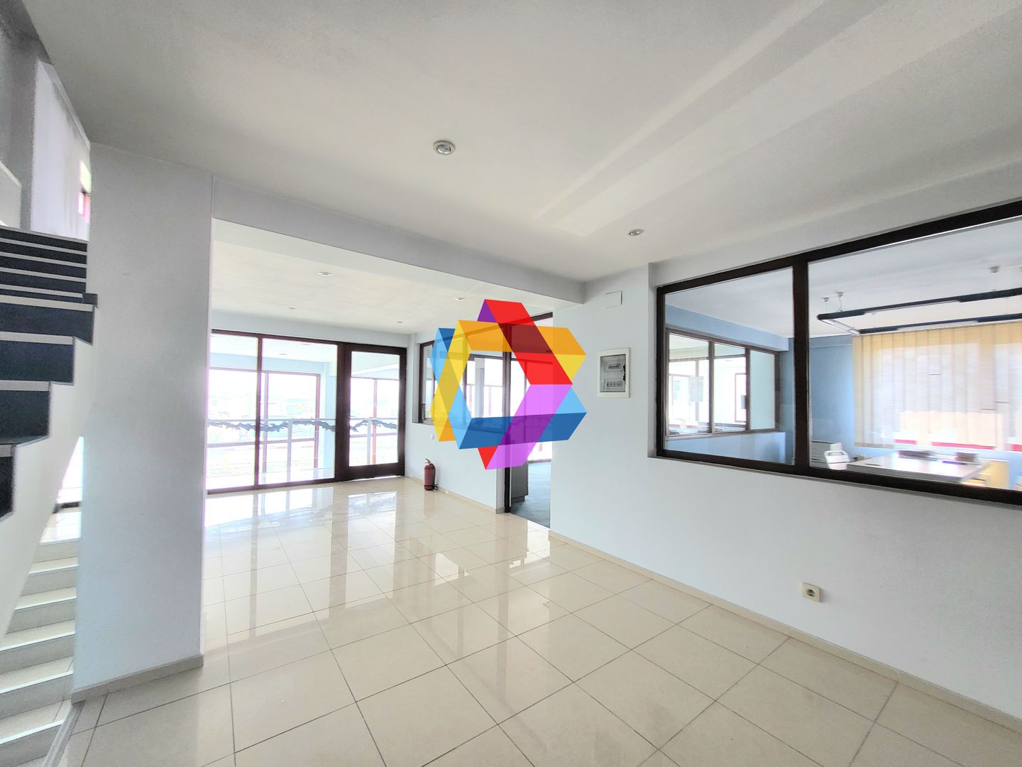 Showroom cu teren de 4450 mp #plus-imo.ro - Poză 3