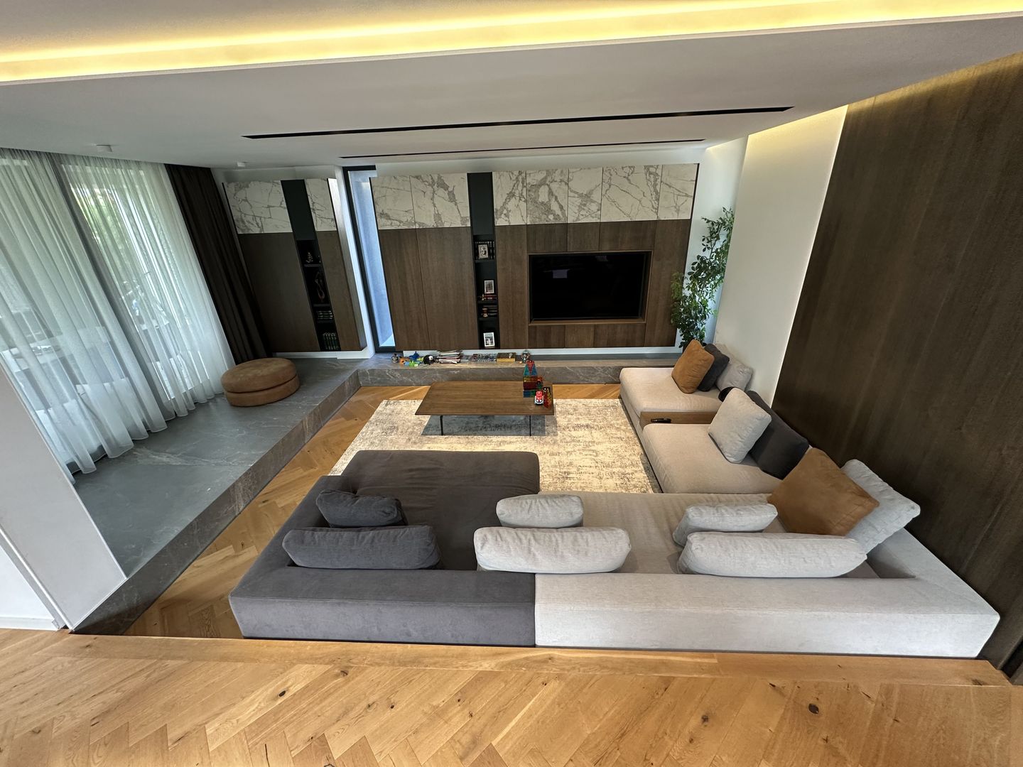 PROIECT  DEOSEBIT  IN  DUMBRAVITA - Poză 8