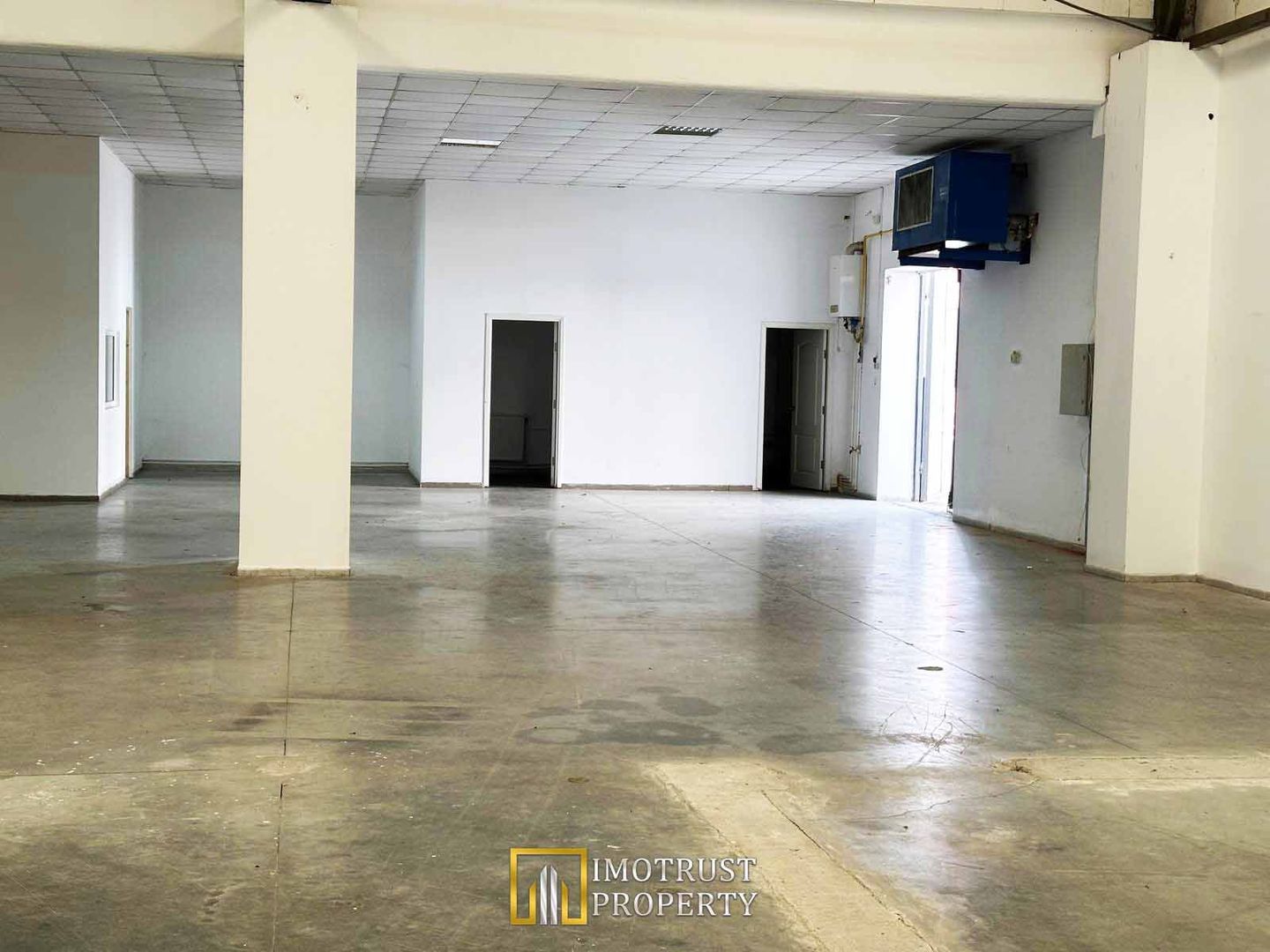 HALA INDUSTRIALA DE INCHIRIAT  338 MP, ARAD - Poză 1