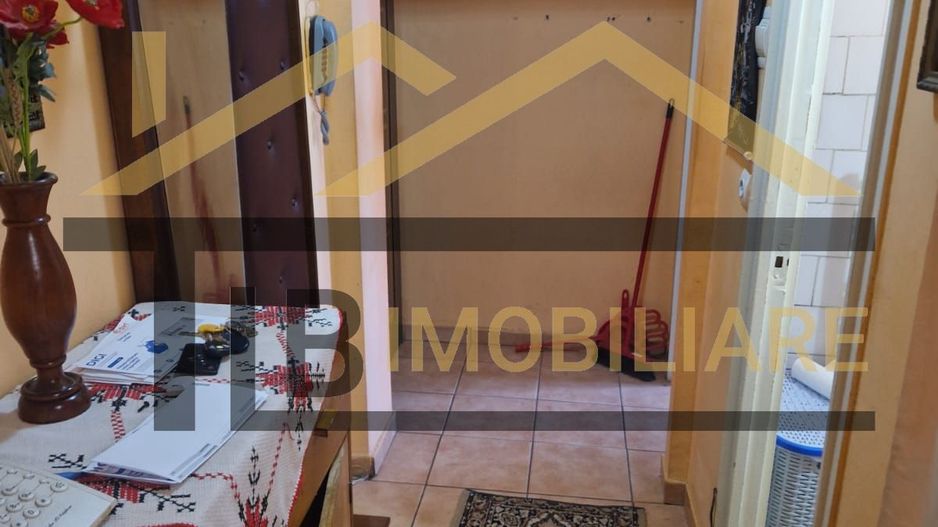 Apartament de 3 camere, 45mp, Zona Parangului - Poză 6