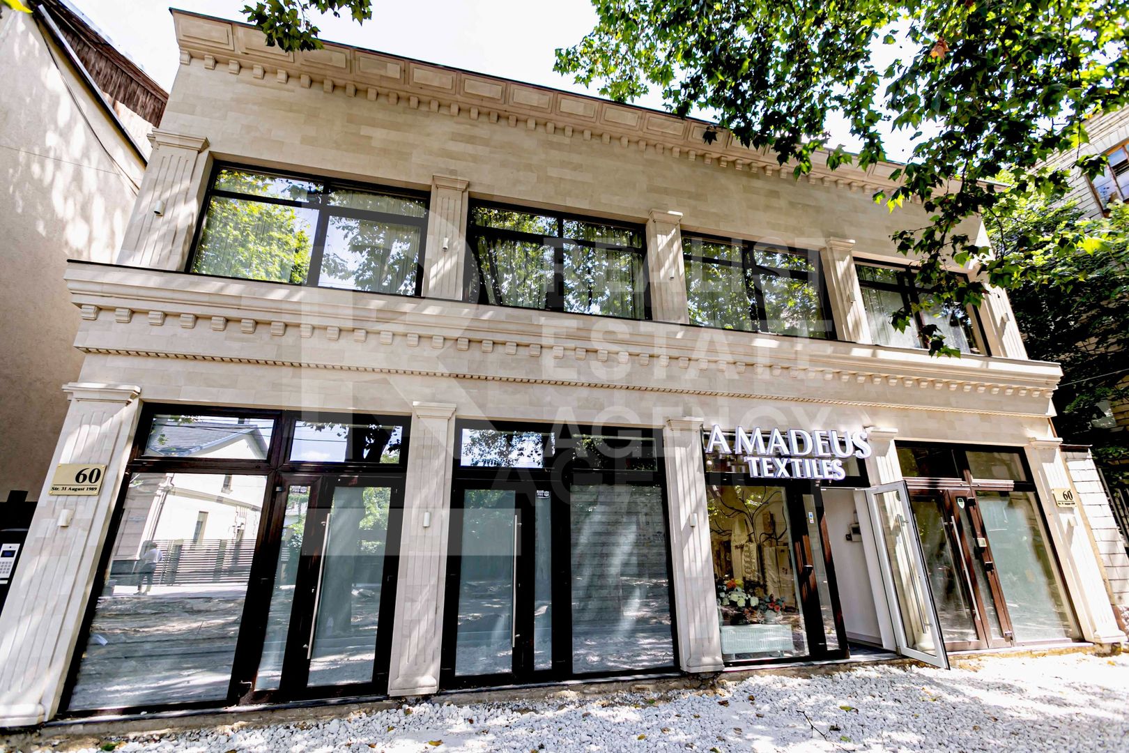 Chirie, oficiu, strada 31 august 1989, Centru - Poză 1