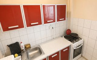 Garsoniera in zona Chisinau - Bloc Reabilitat - Poză 3