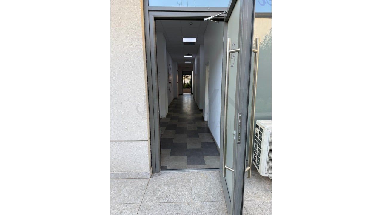 REC3001665 Spatiu Comercial Premium Central - Poză 4