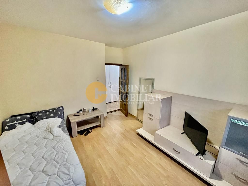 Apartament 3 Camere Frumoasa Bloc 1987 75 Mp - Poză 3