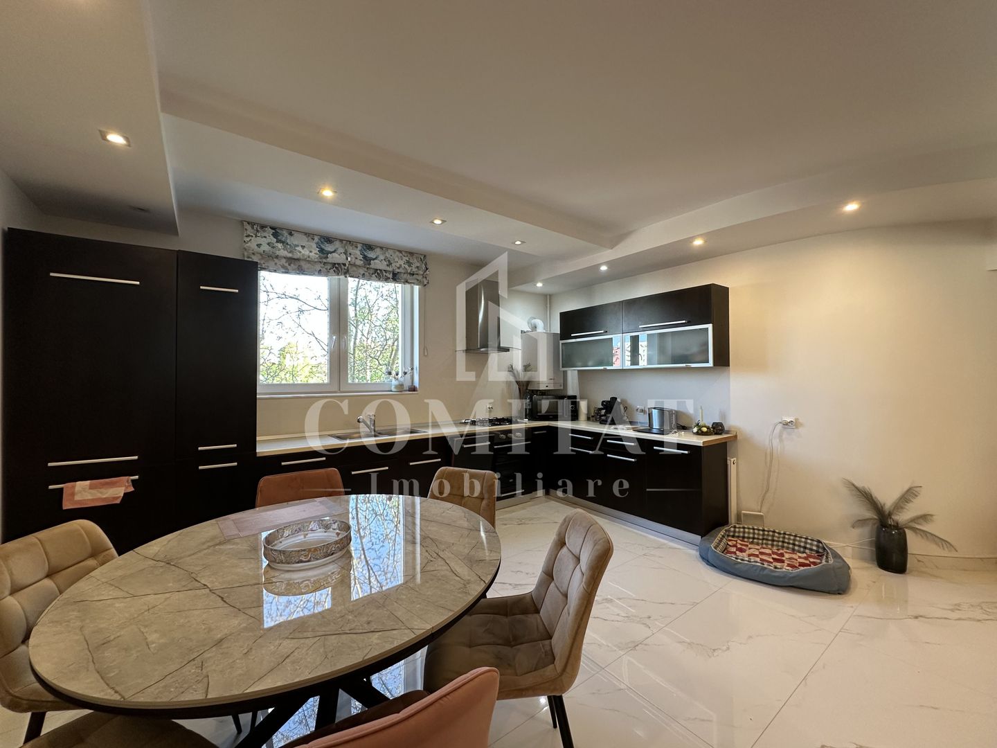 Apartament 3 camere | Etaj Intermediar | 2 Băi | Zona Andrei Mureșanu - Poză 6