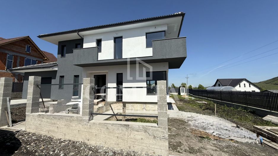 Casă individuală cu garaj și 700 teren Chinteni - Poză 4