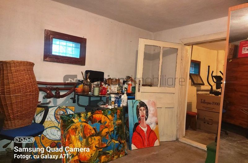 Casa cu 6 camere str.E Teodoroiu - Poză 16