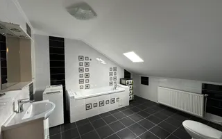 Casa cu 2 apartamente | Ultracentral | ideal investiție - Poză 17