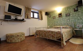 2 camere, prima inchiriere la demisol cu curte, terasă și parcare- Dumbrăvița - Poză 9