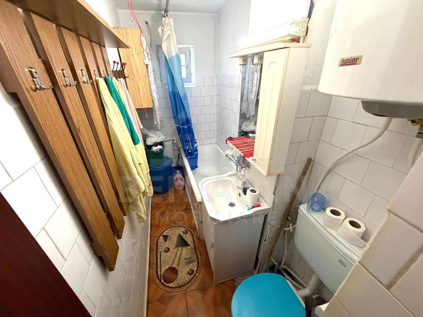 Apartament cu 3 camere - Craiovita Noua - etaj intermediar - Poză 7