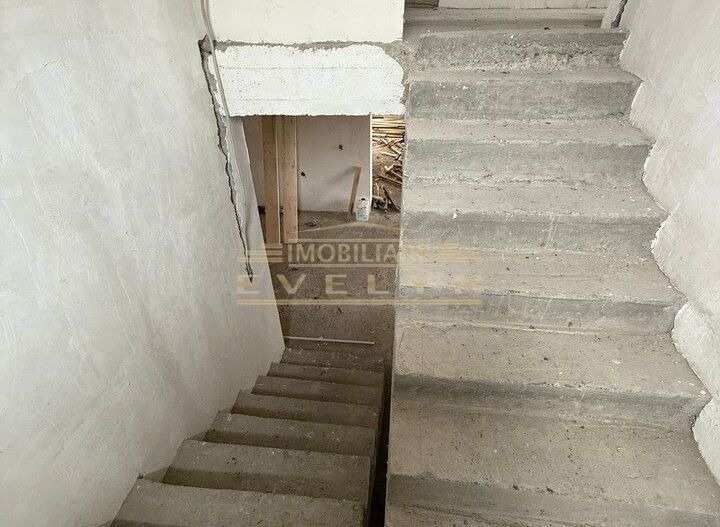 Casa noua D+P+E cu teren de 1200mp, zona Catamaresti-Deal ( Scoala ) - Poză 5