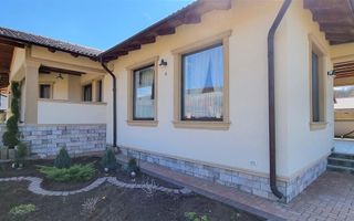 Casa 4 camere finisaje de lux 950 mp teren Com. Ciugud - Poză 23