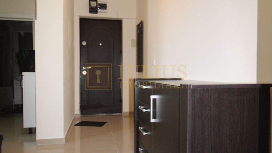 Medicina - Iulius Mall, dormitor cu pat matrimonial. - Poză 17