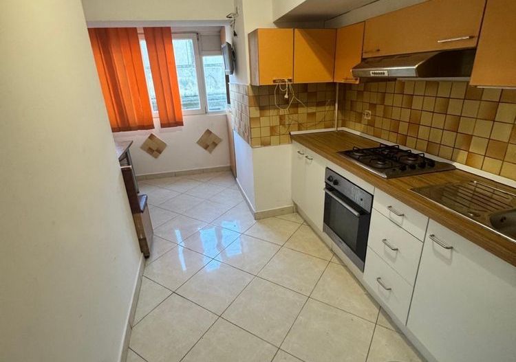 Inchiriez apartament nemobilat 4 camere Pantelimon - Poză 5