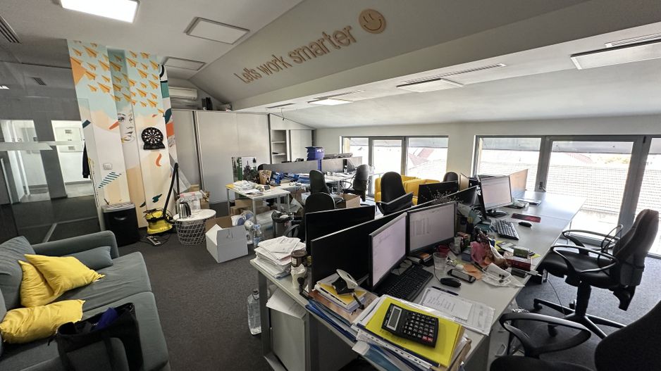 Spațiu  inchiriat   birouri   316 mp - Poză 22