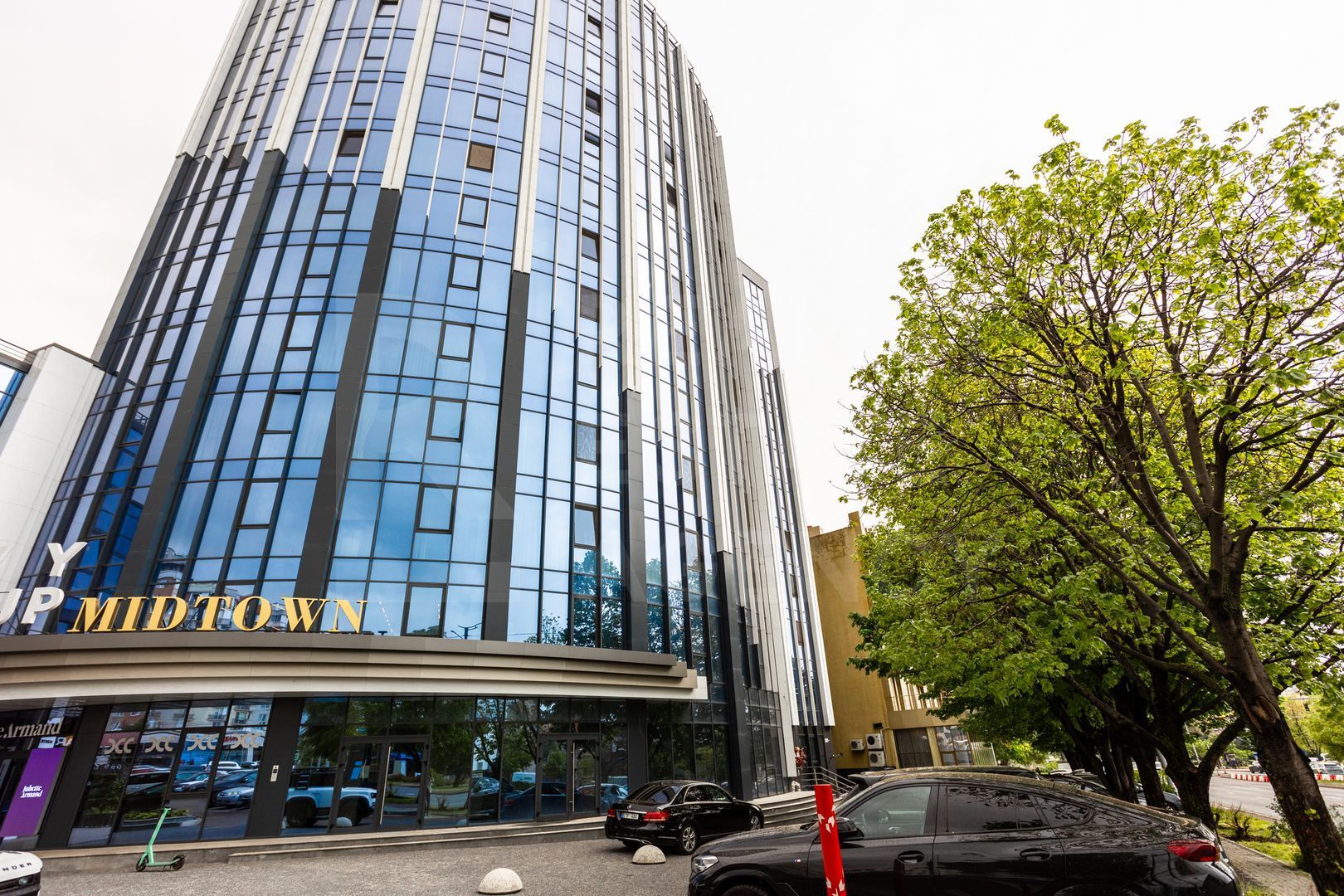 Vânzare, apartament, 2 camere + living, str. Ciuflea, Centru - Poză 1